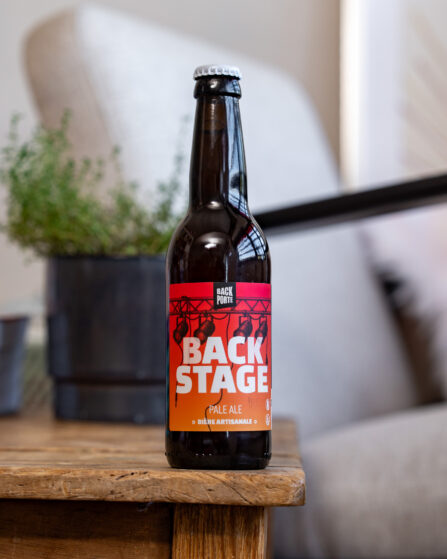 bouteille de la bière backstage en 33cl